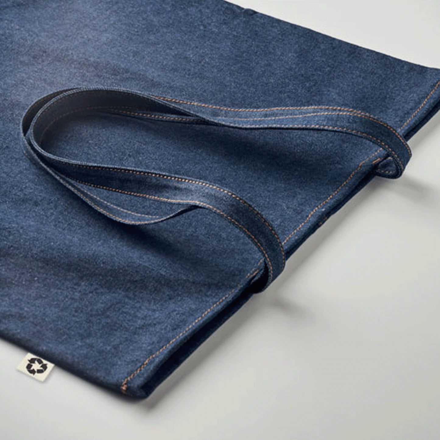 DENIM EINKAUFSTASCHE 50 % recycelter denimgefärbter Baumwolle und 50 %